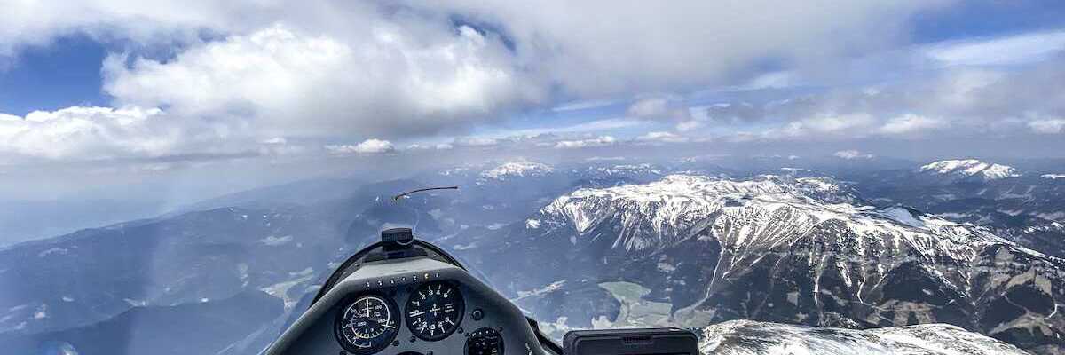 Flugwegposition um 09:48:41: Aufgenommen in der Nähe von Kapellen, Österreich in 2385 Meter